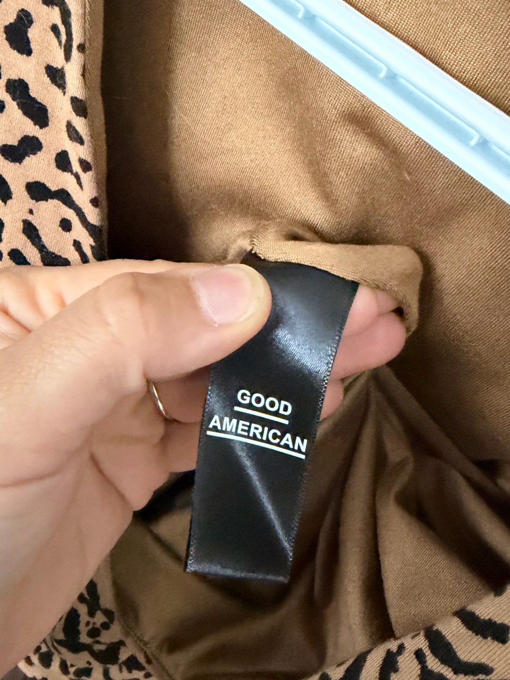 Good American Leopard Power Shoulder Bodysuit - Picture 15 of 16